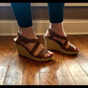Gap brown wedge sandal